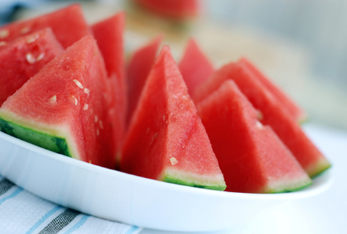 Người bị cao huyết áp có nên ăn dưa hấu không? Không thể bỏ lỡ!